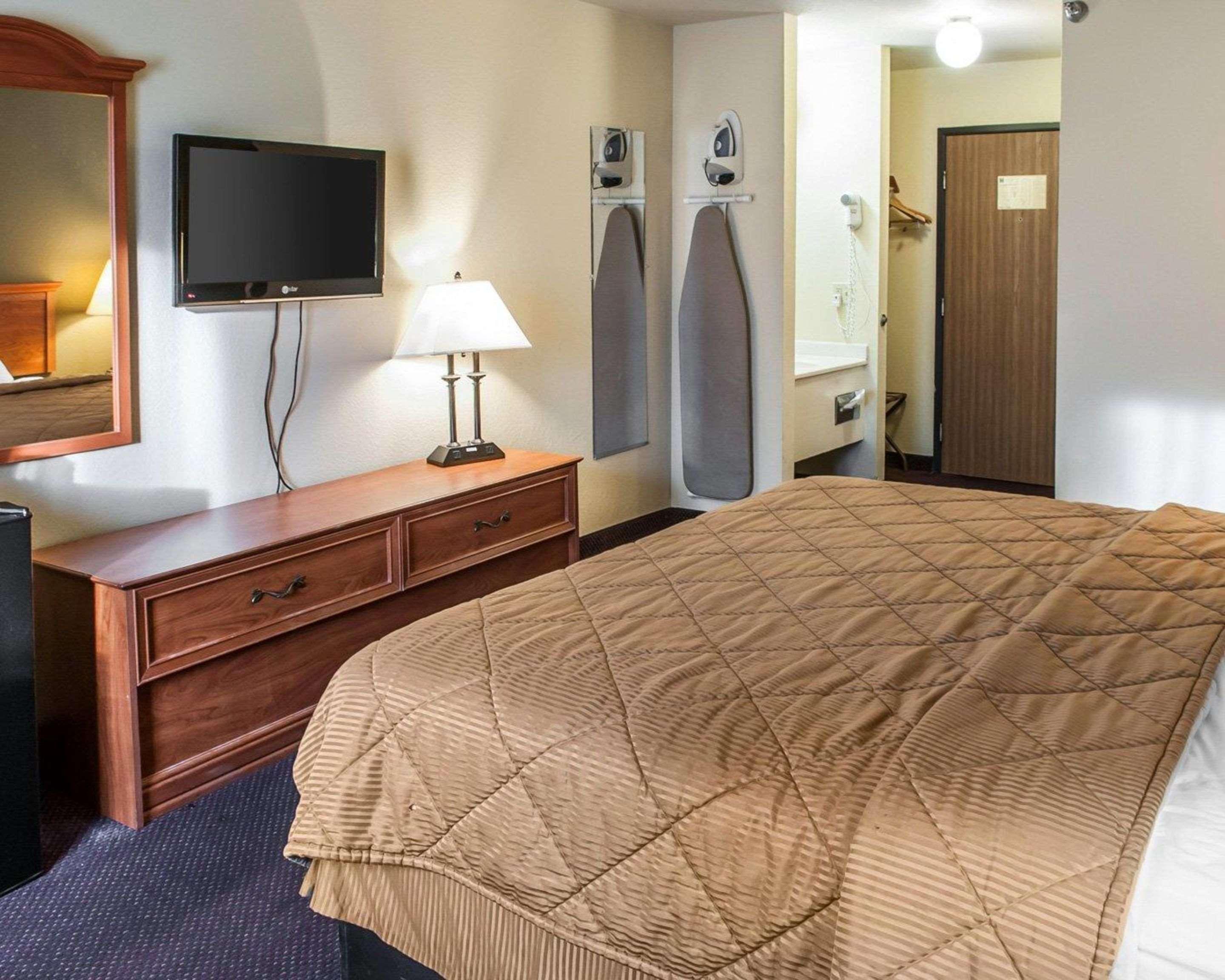 Rodeway Inn Espanola Eksteriør billede