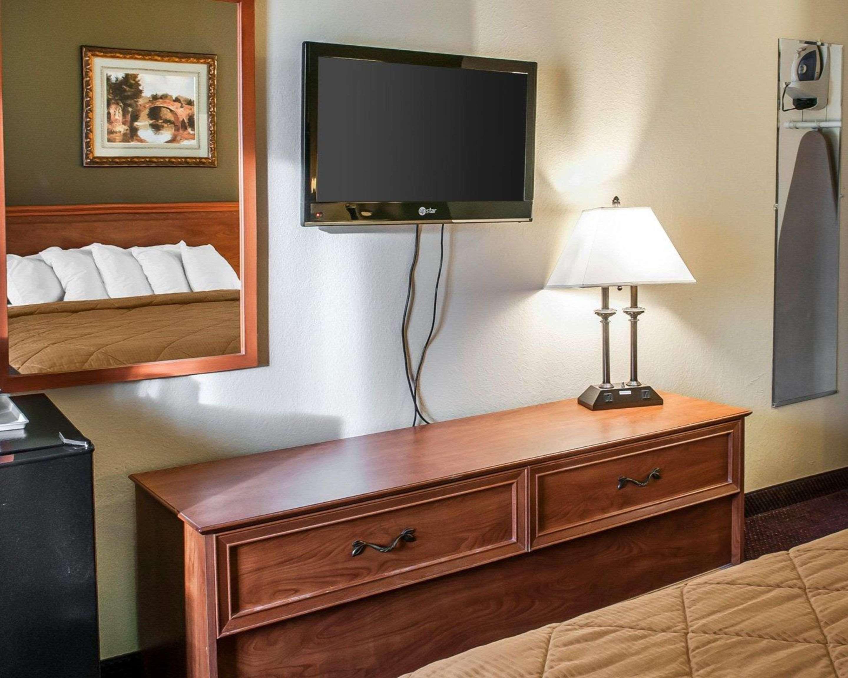 Rodeway Inn Espanola Eksteriør billede
